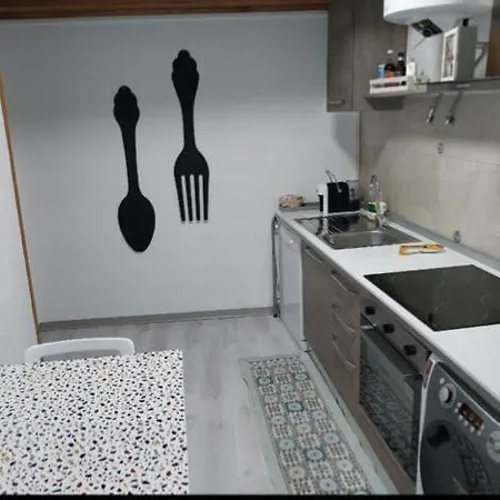 Anfora House